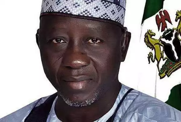 Governor Al-makura begs Buhari for financial support to tackle erosion